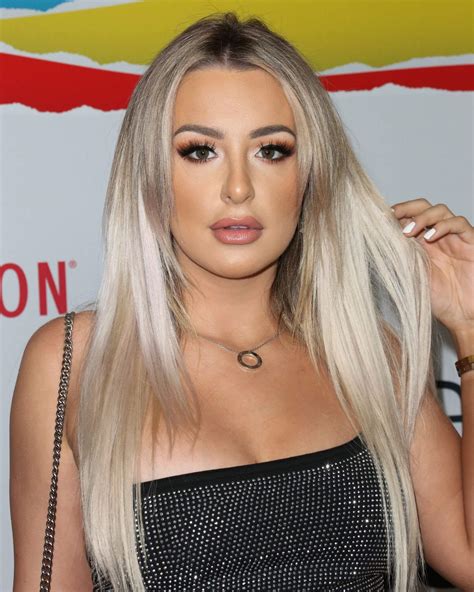 tana mongeau desnuda|Tana Mongeau OF : r/YouTubersGoneWild